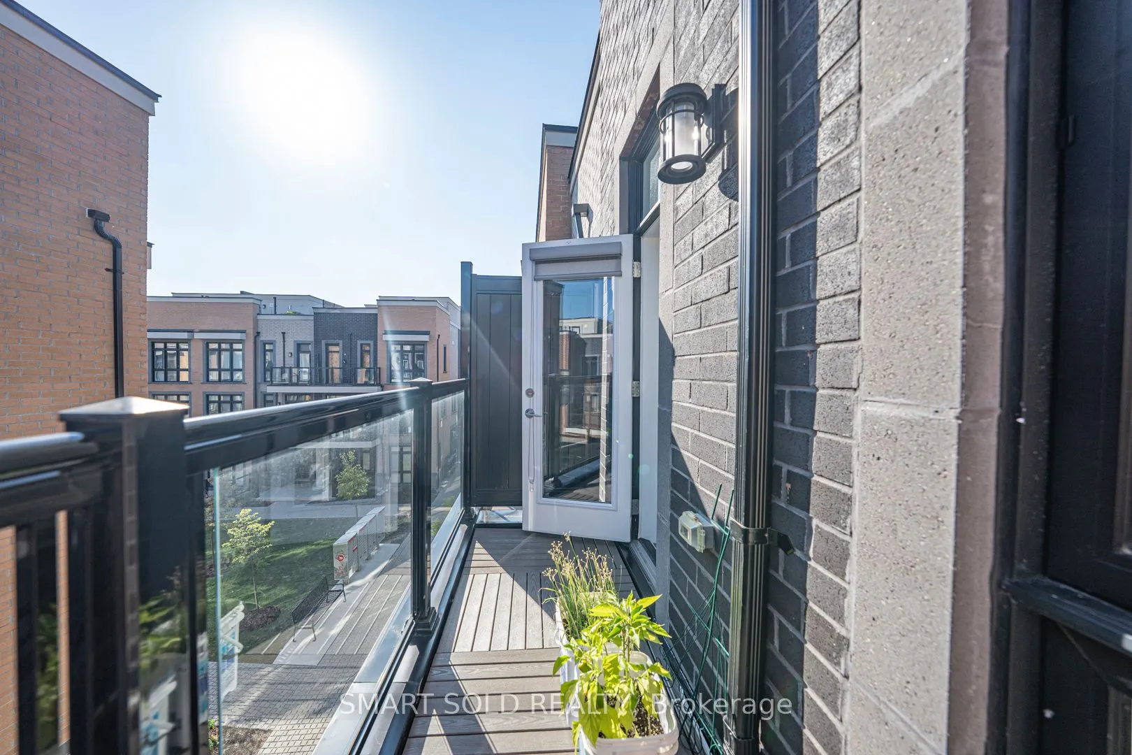 6 Sayers Lane, #18