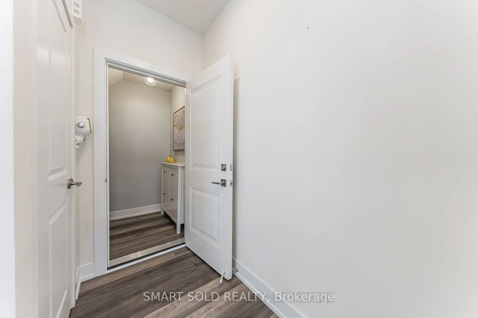 6 Sayers Lane, #18