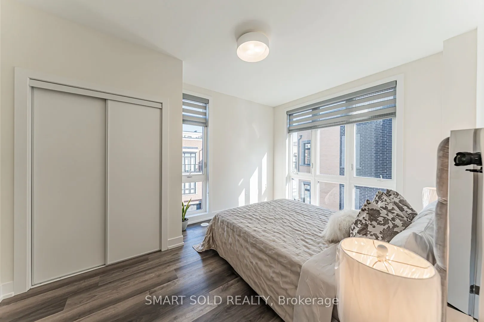 6 Sayers Lane, #18
