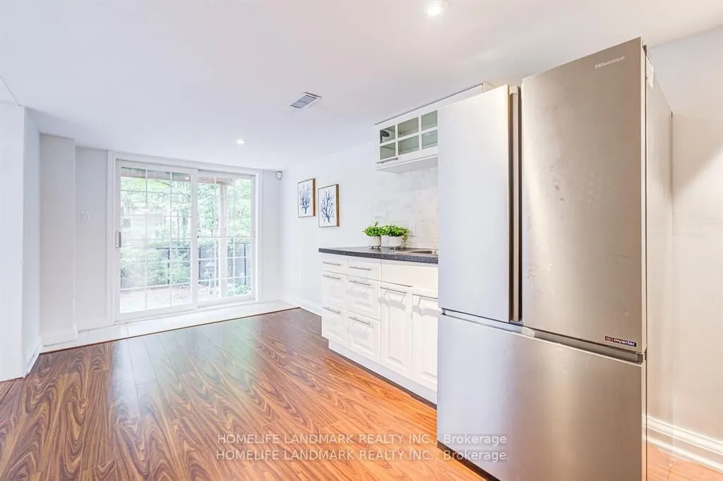 280 Paradelle Drive, #4
