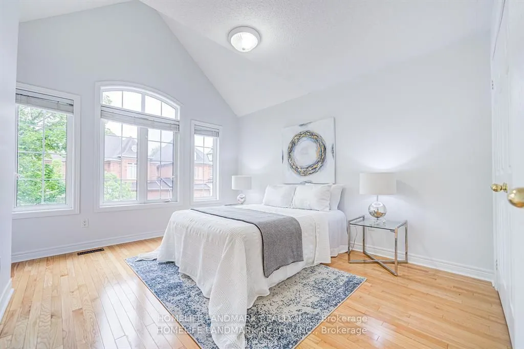 280 Paradelle Drive, #4