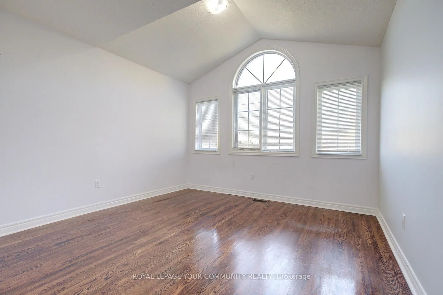 108 Kirkbride Crescent