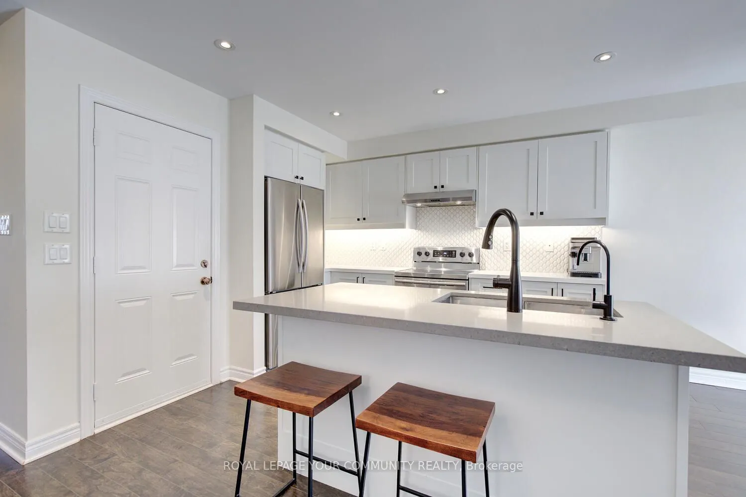 32 Black Maple Crescent