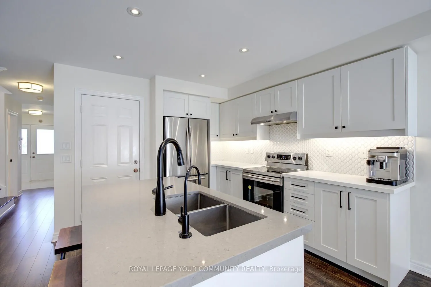 32 Black Maple Crescent
