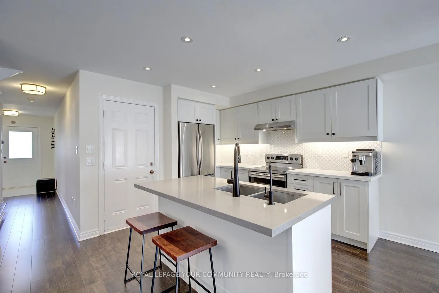 32 Black Maple Crescent