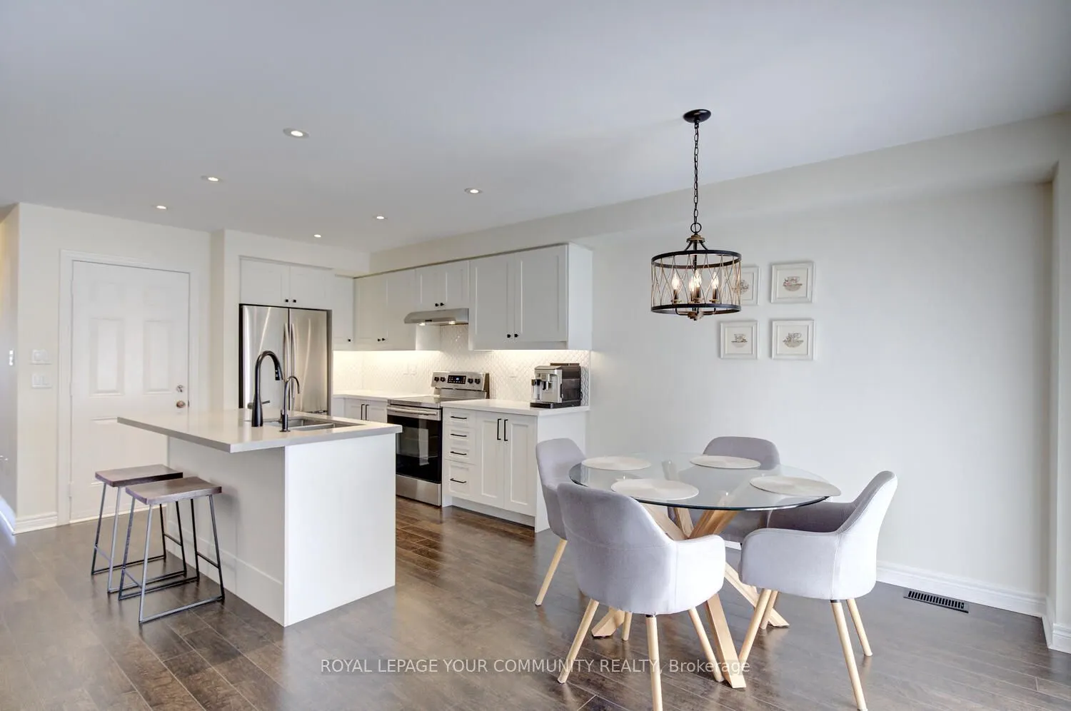 32 Black Maple Crescent