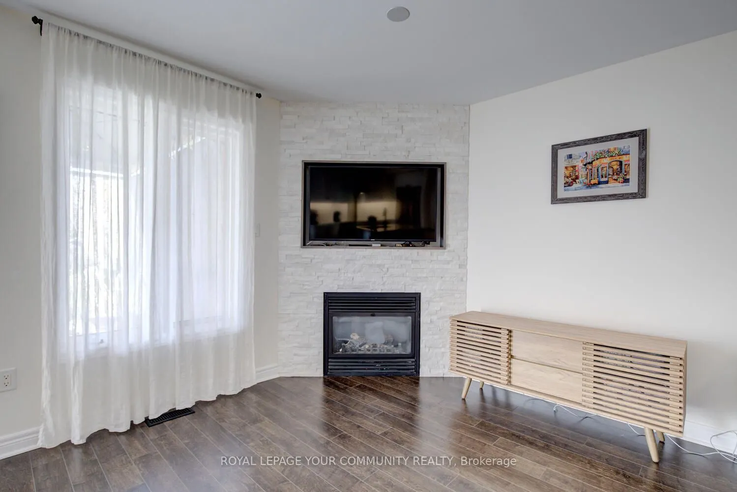 32 Black Maple Crescent