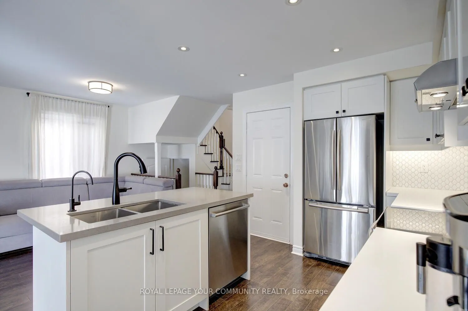 32 Black Maple Crescent