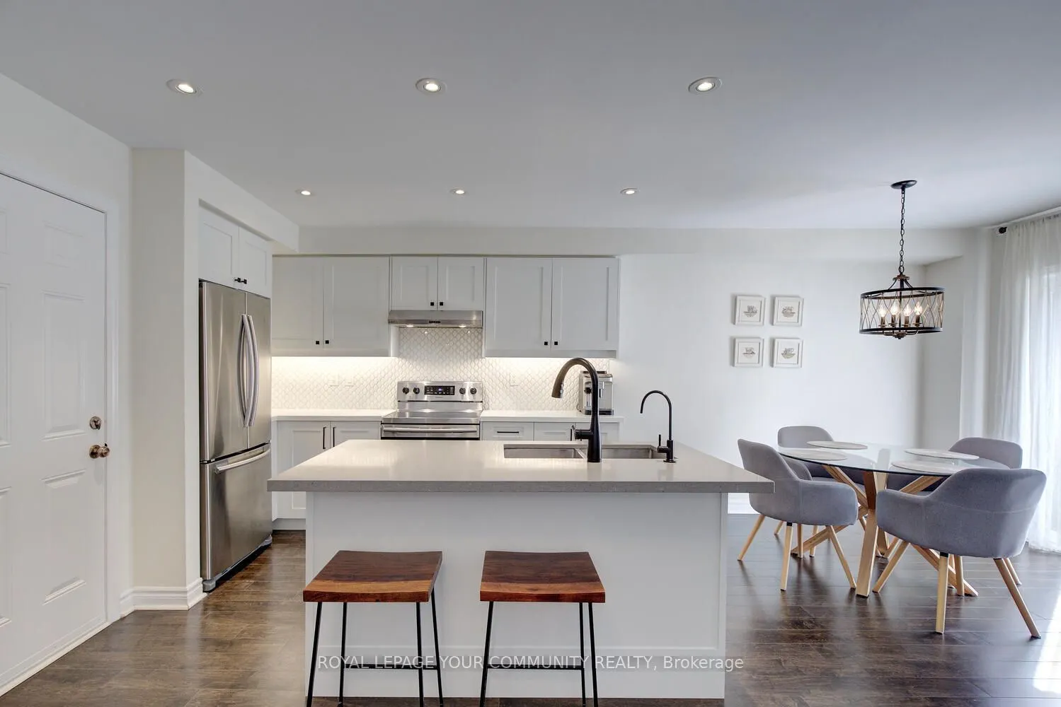 32 Black Maple Crescent