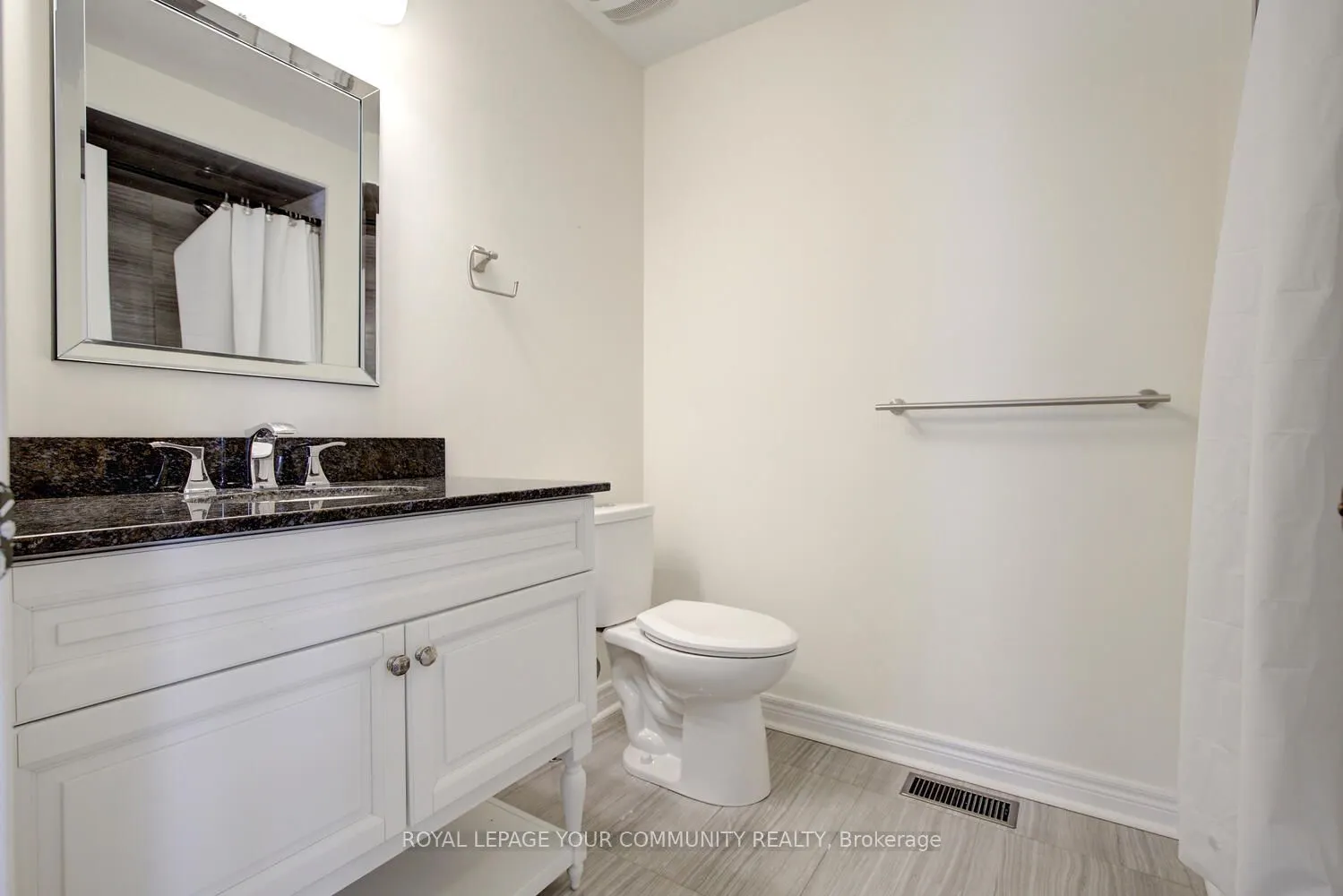 32 Black Maple Crescent