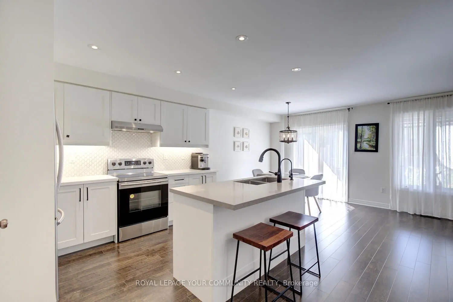 32 Black Maple Crescent