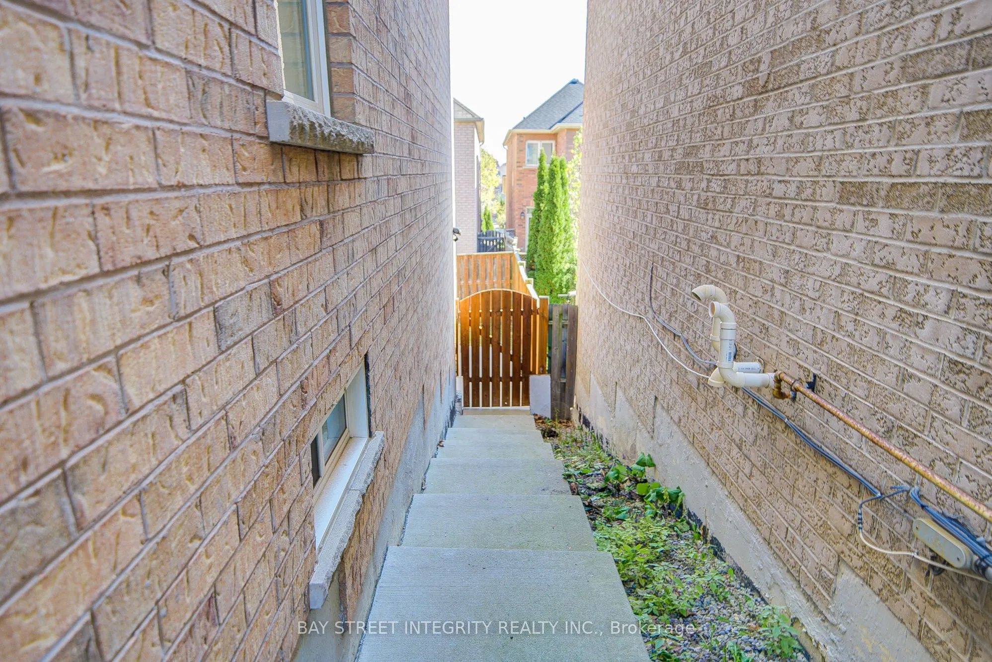 108 Catalpa Crescent