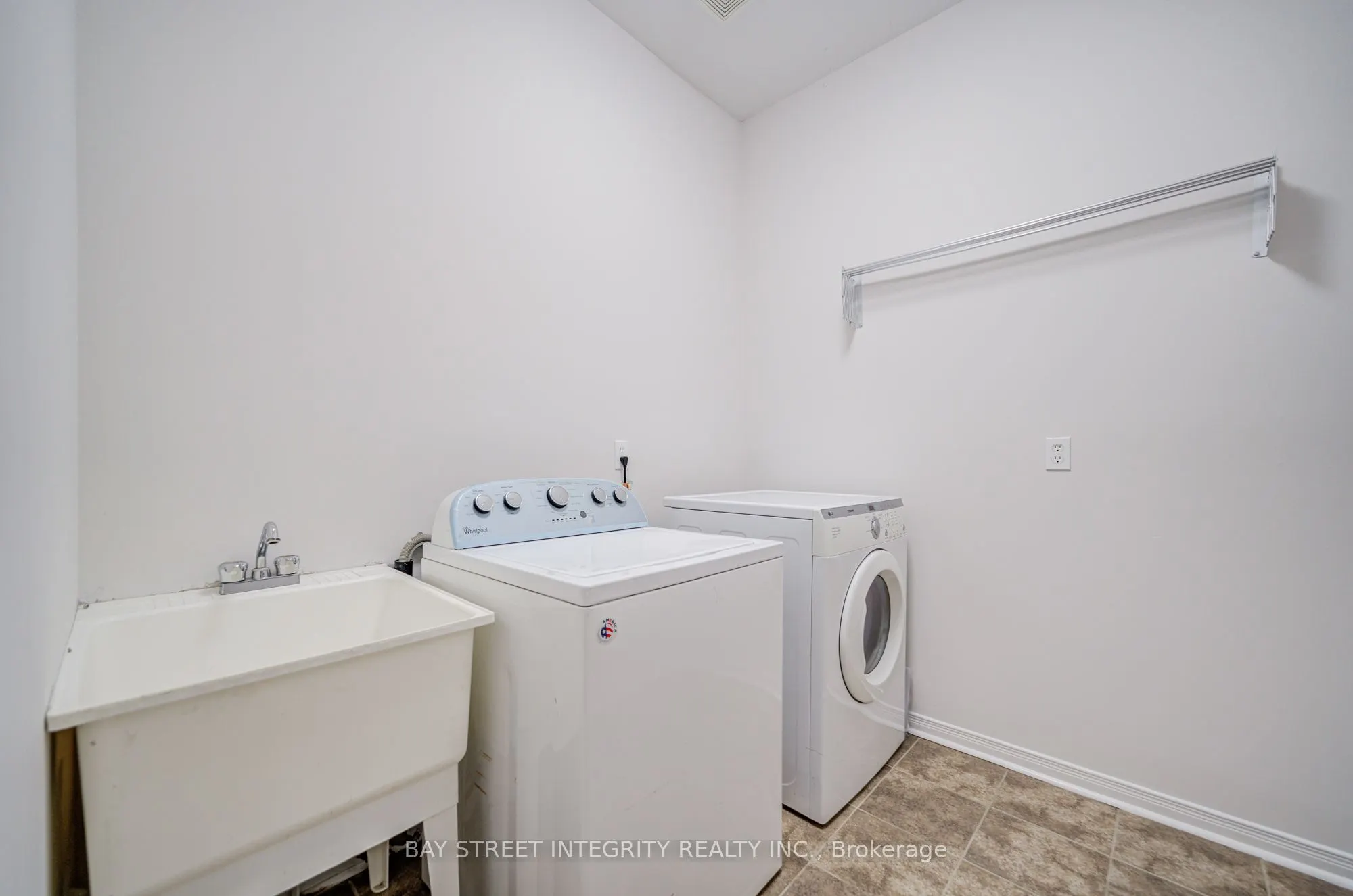 108 Catalpa Crescent