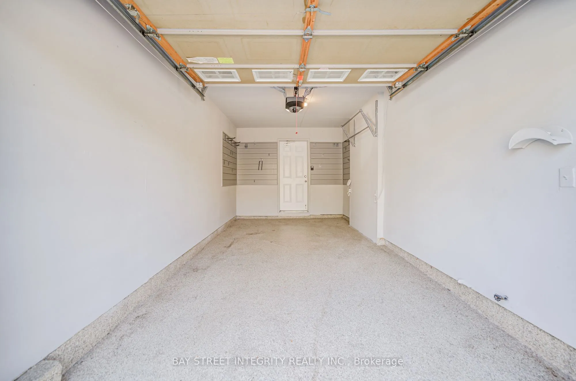 108 Catalpa Crescent