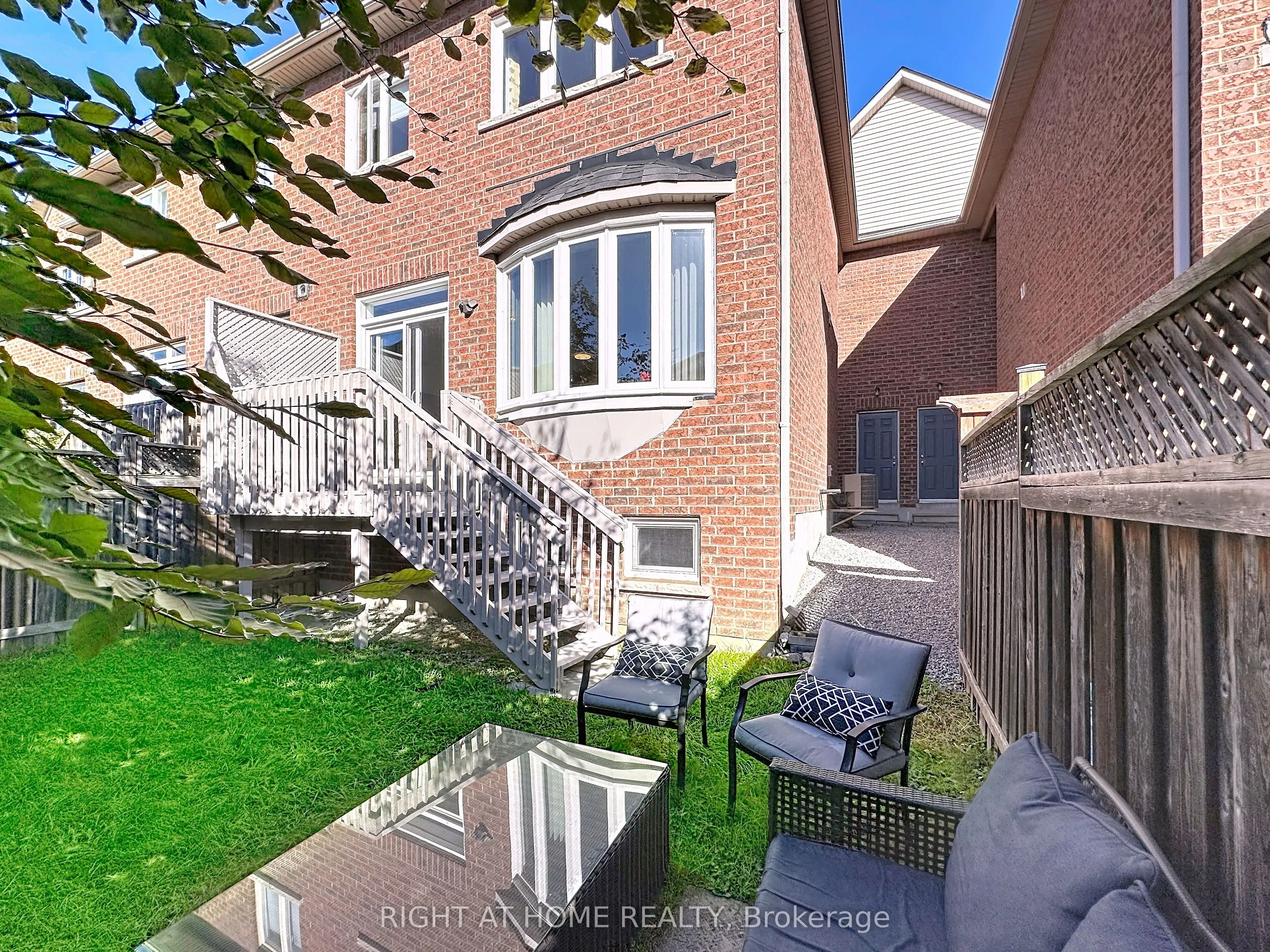 77 Gauguin Avenue