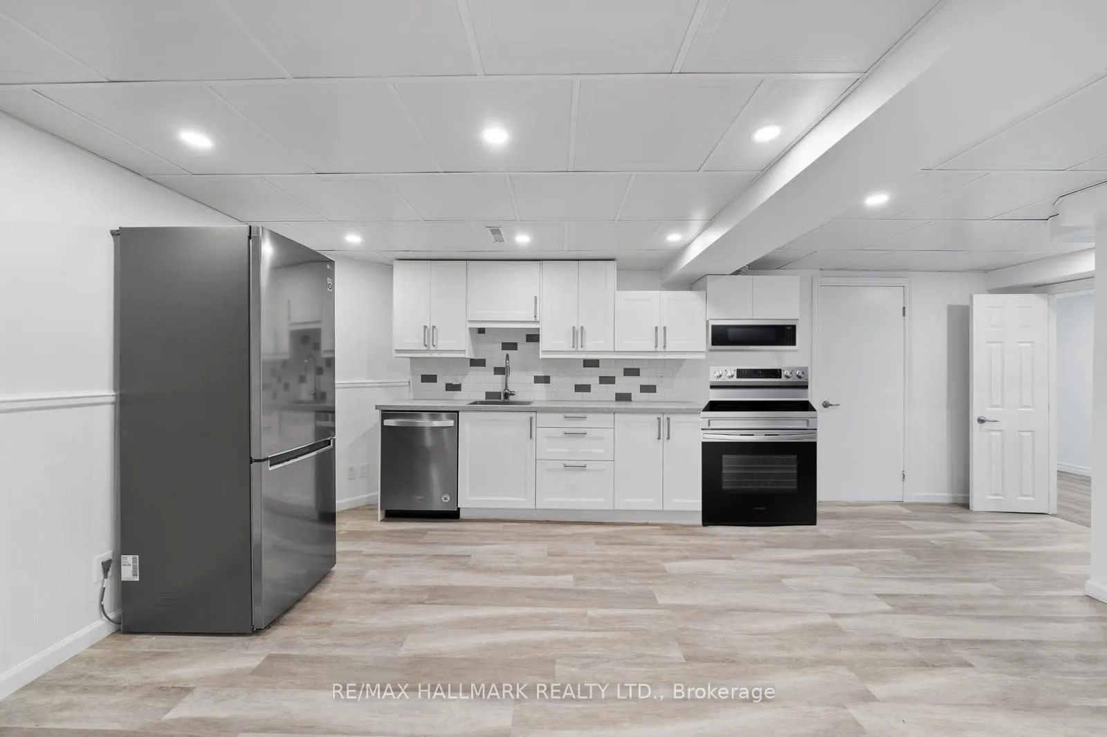 237 Osmond Crescent, #Ground