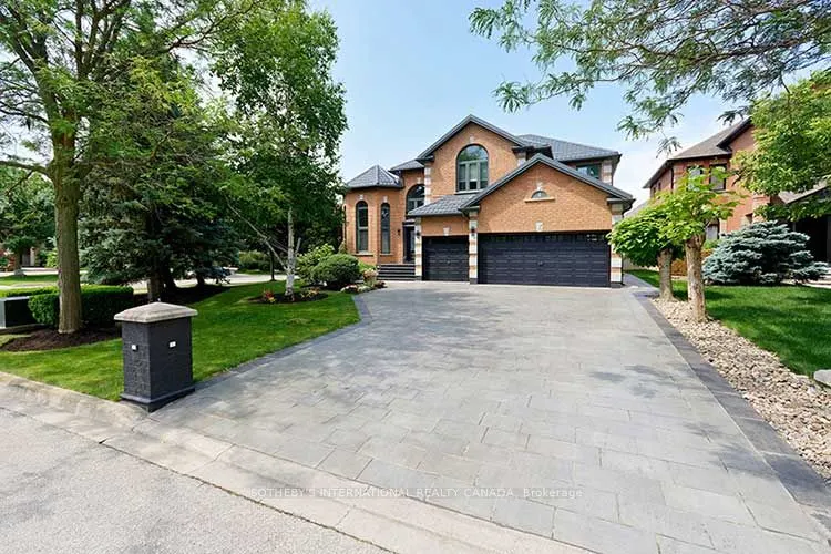 2 Kimber Crescent