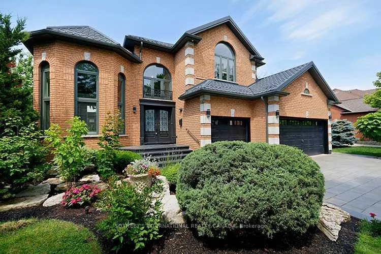 2 Kimber Crescent