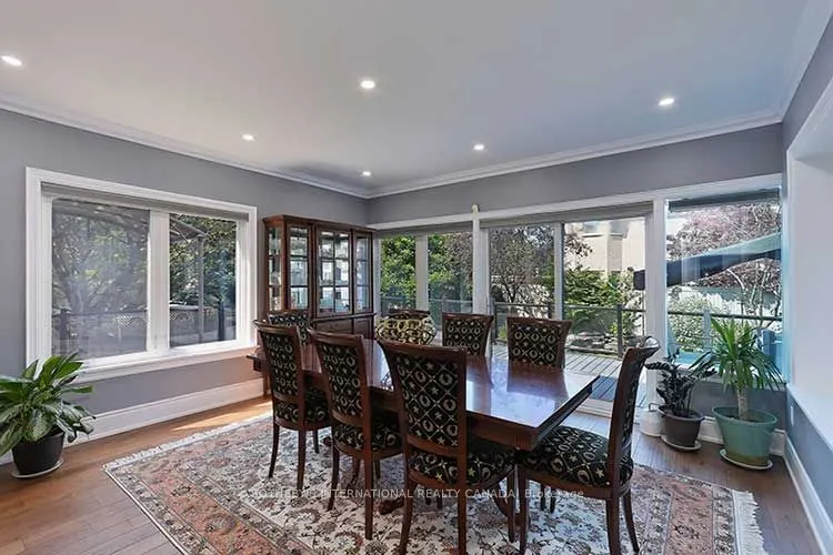 2 Kimber Crescent
