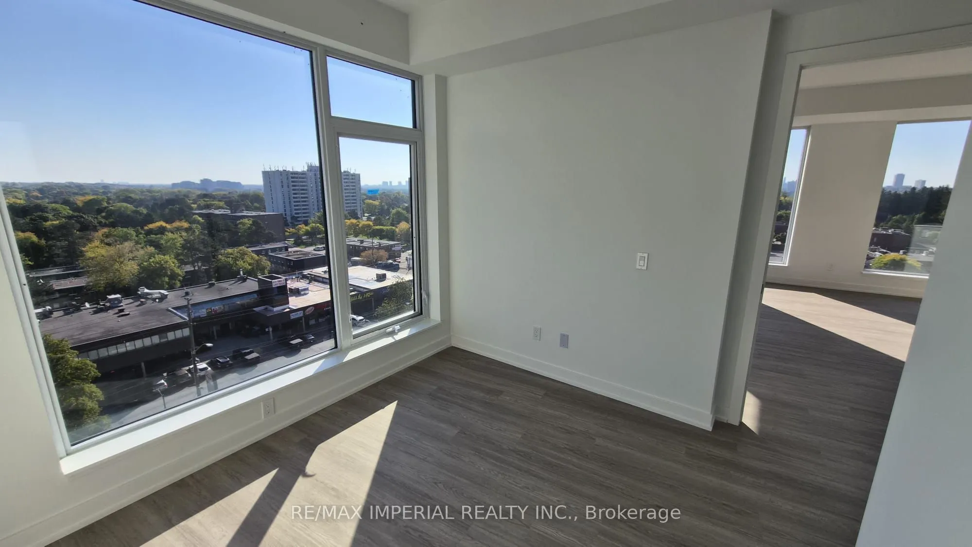 8188 Yonge Street S, #819