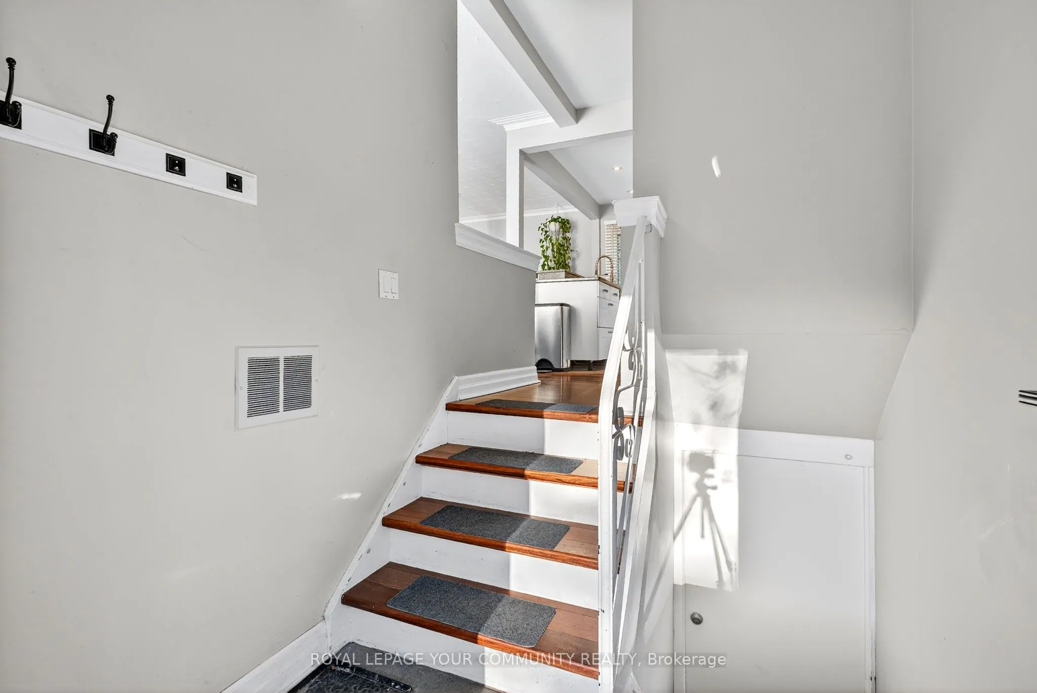 67 Monkswood Crescent