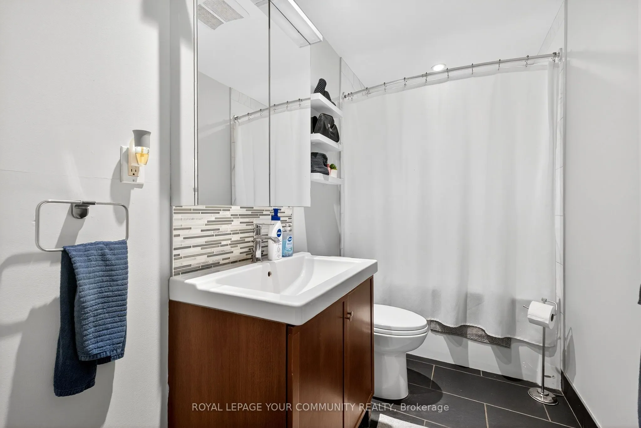 67 Monkswood Crescent