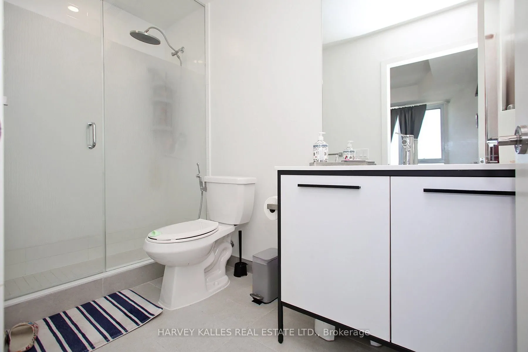 185 Deerfield Road, #305