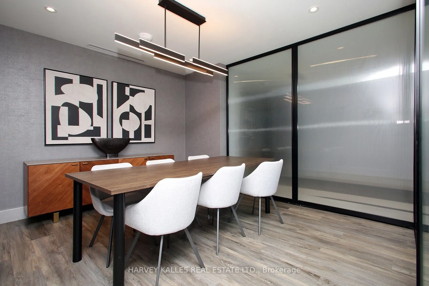 185 Deerfield Road, #305