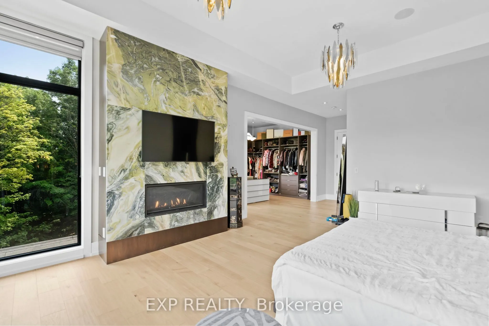 8 Cachet Parkway
