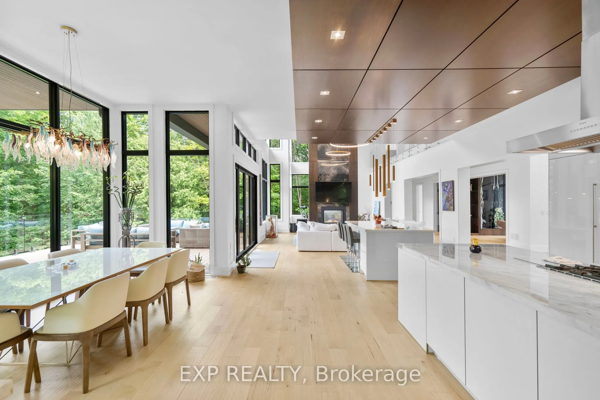 8 Cachet Parkway