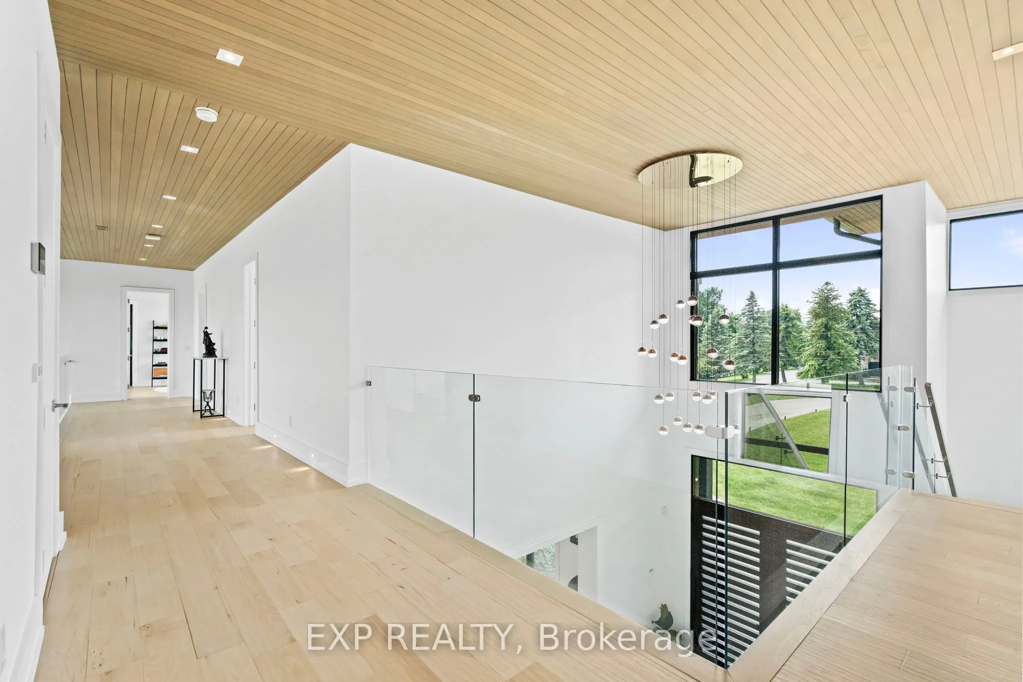 8 Cachet Parkway