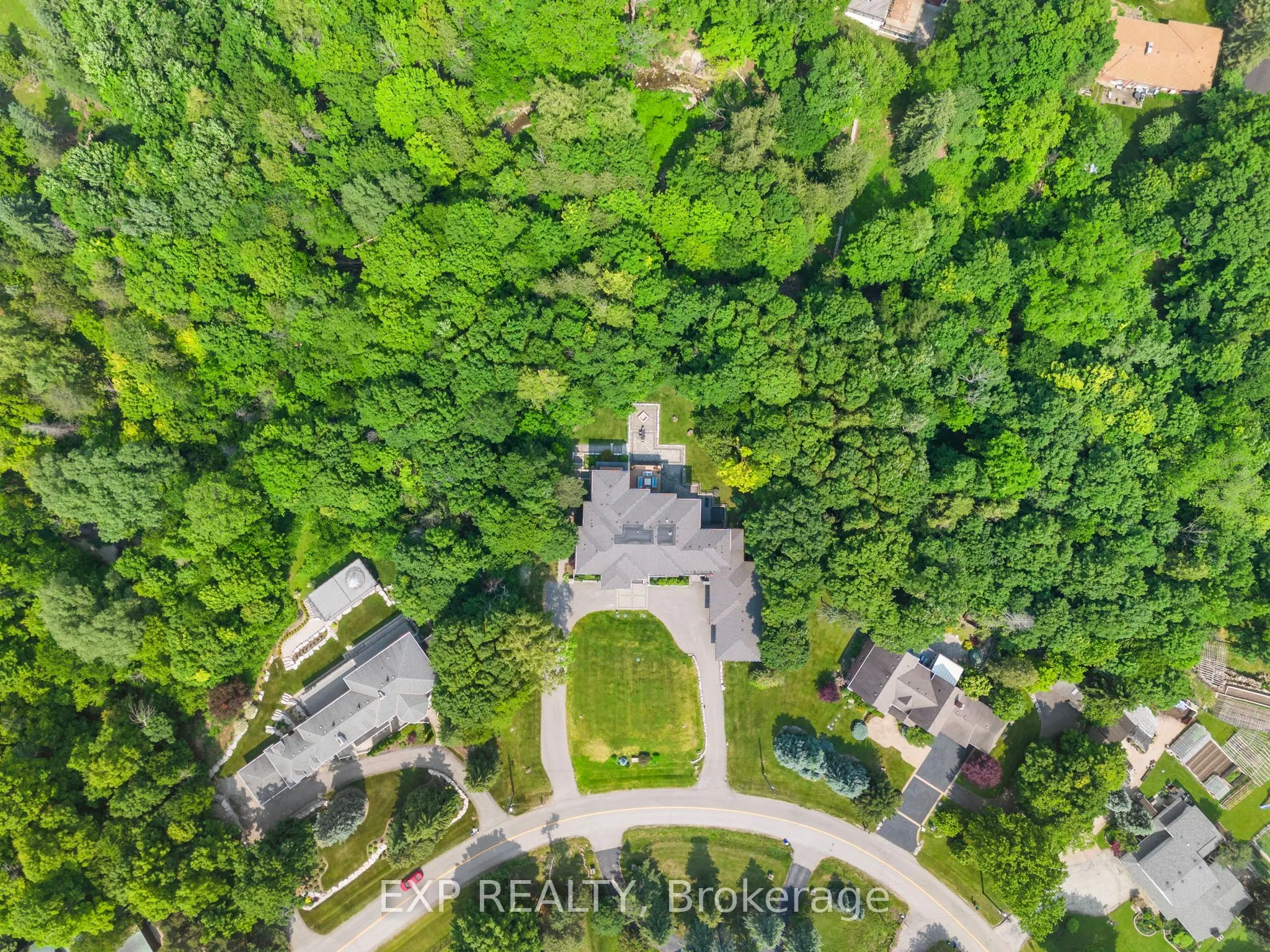 8 Cachet Parkway
