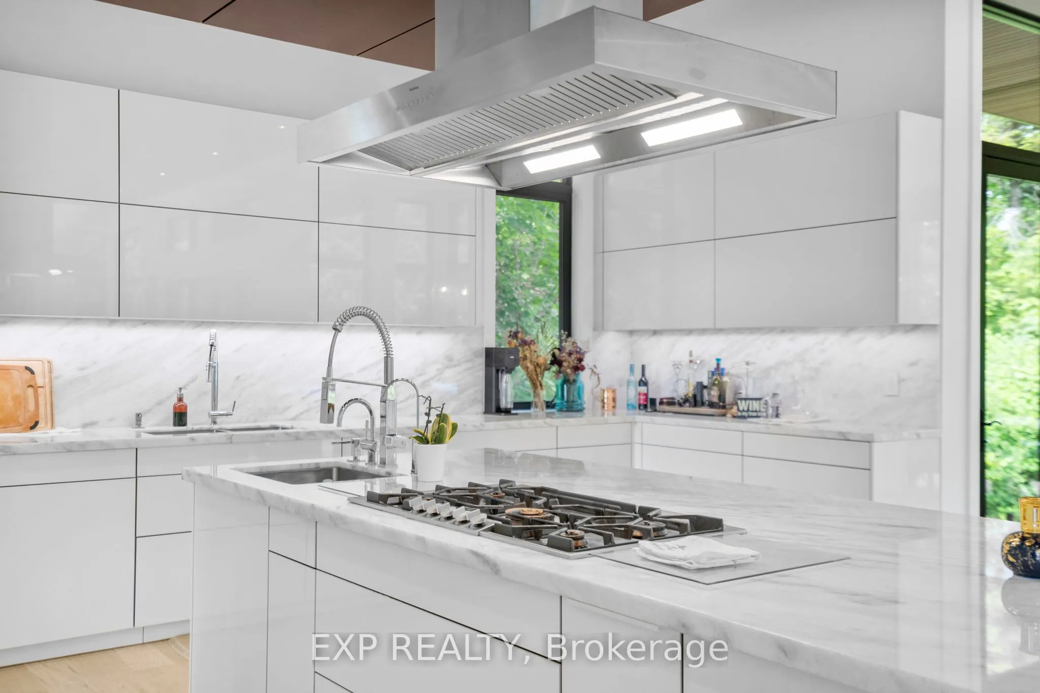 8 Cachet Parkway