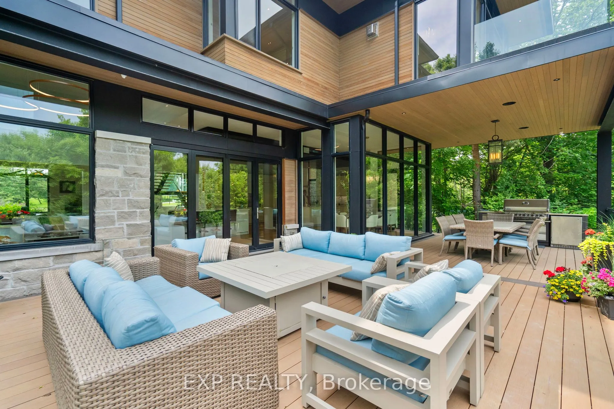 8 Cachet Parkway