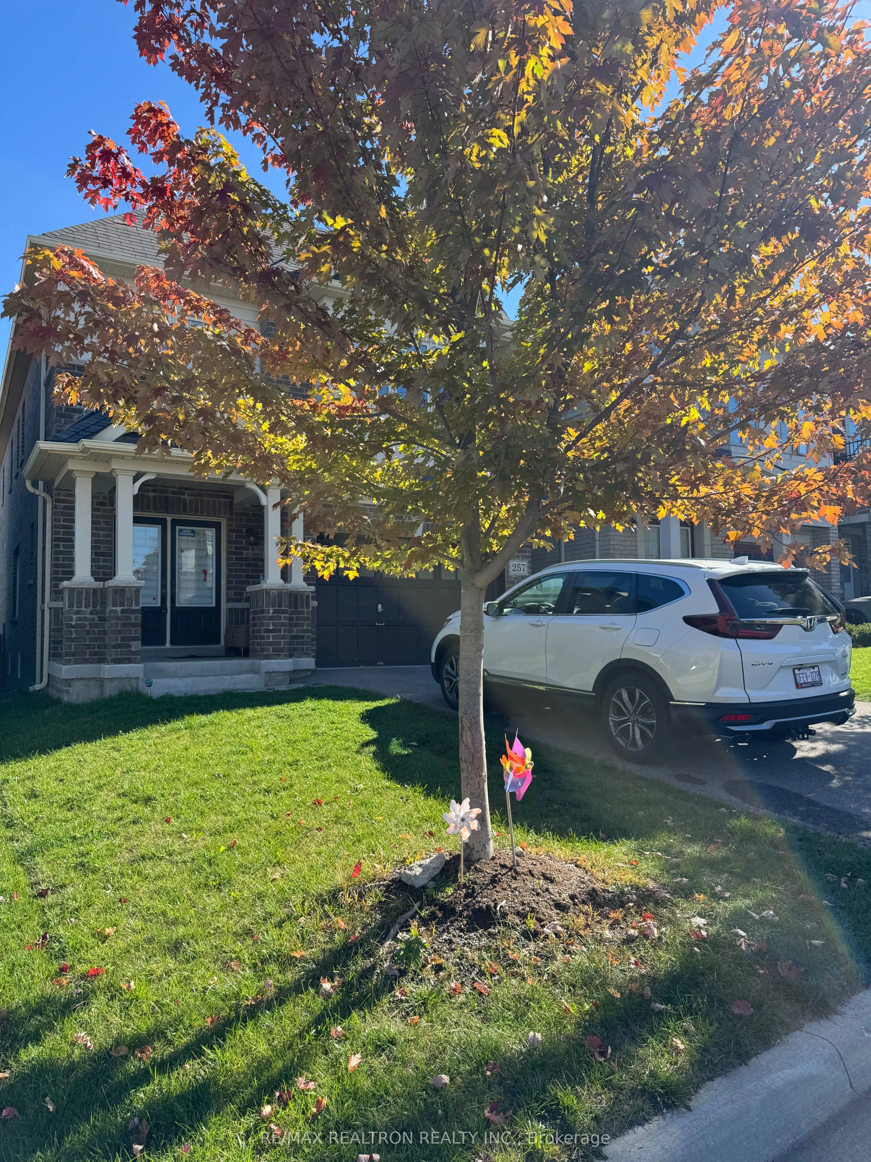 257 Sharon Creek Drive W