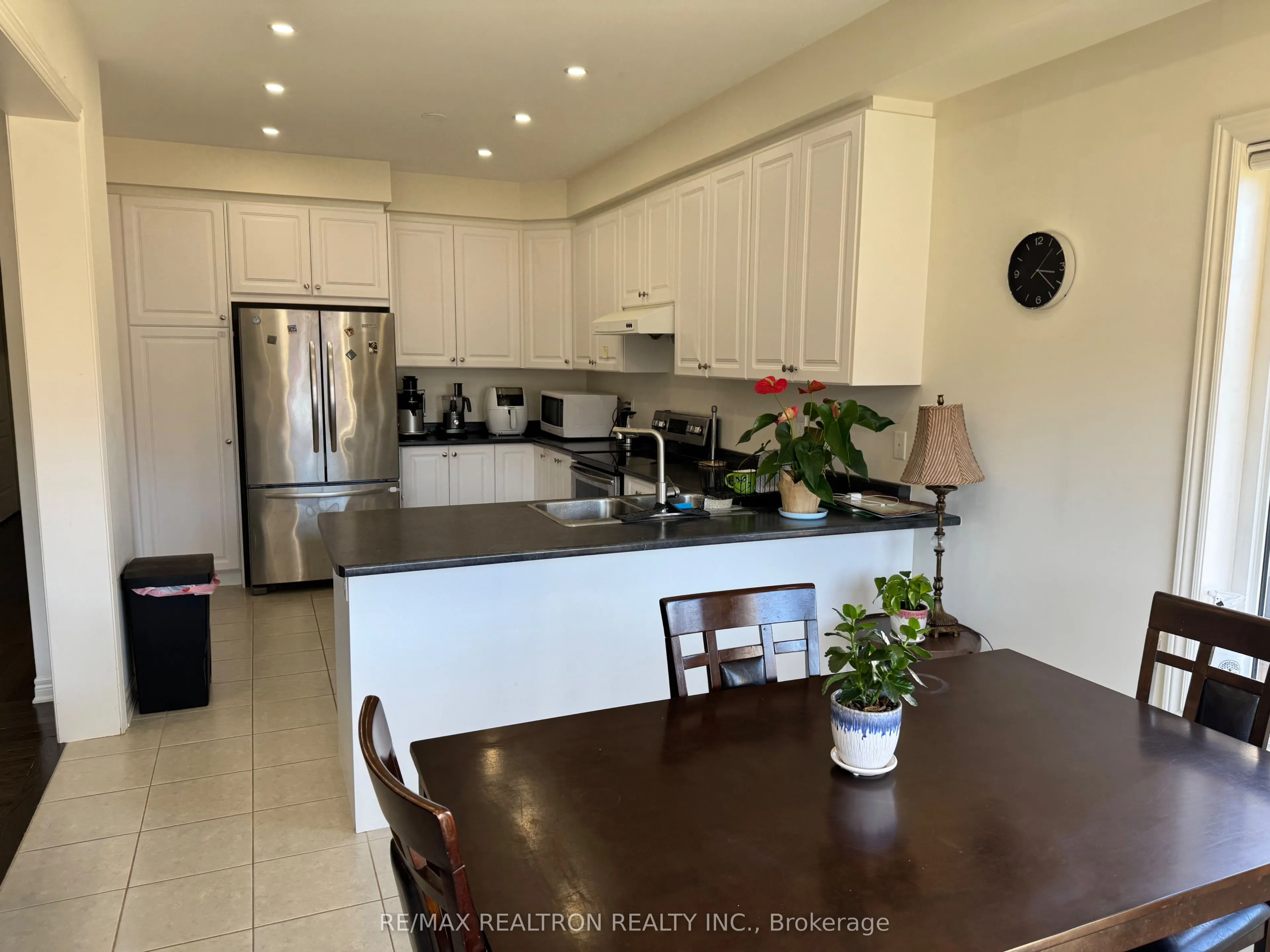 257 Sharon Creek Drive W