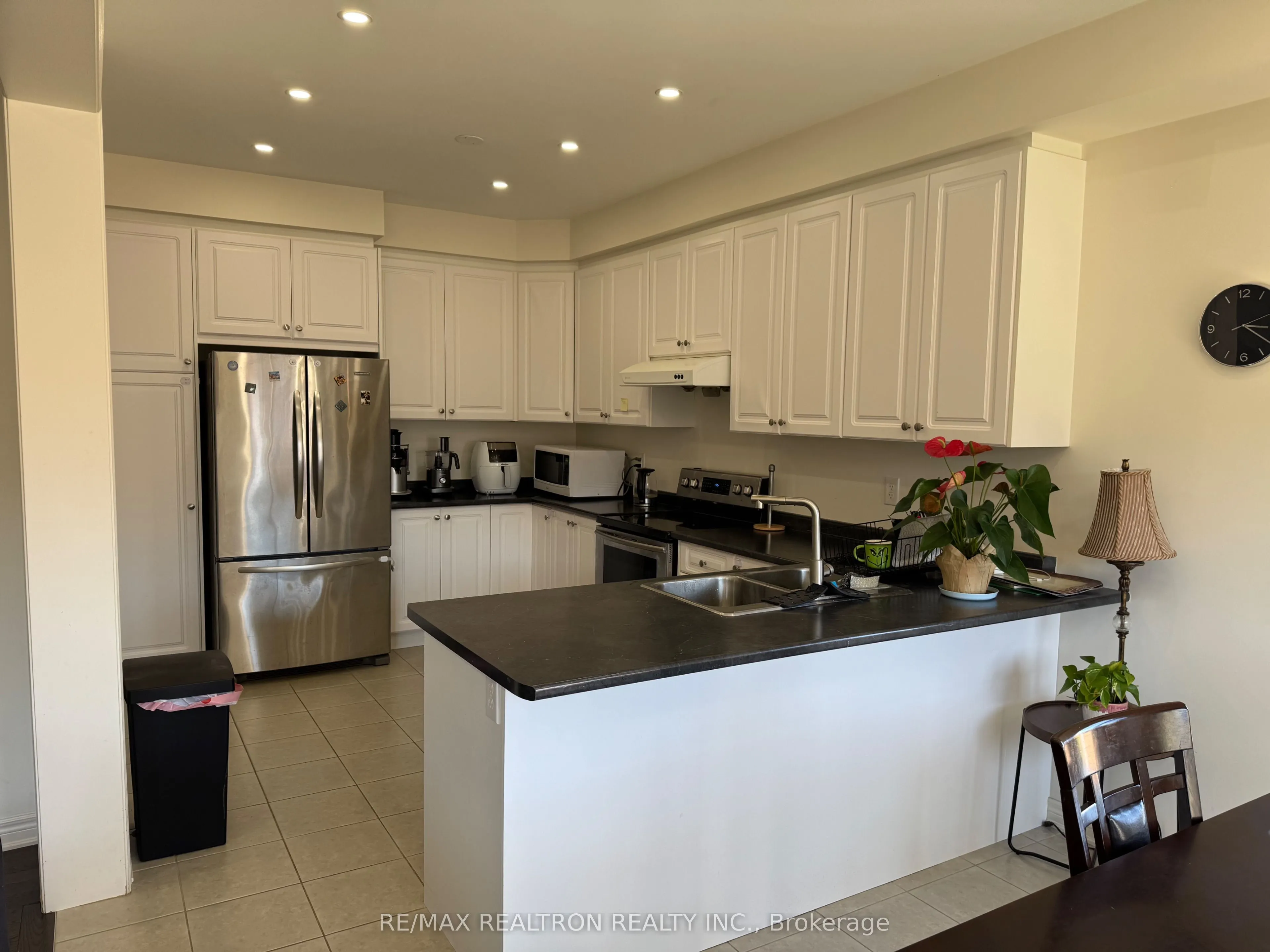 257 Sharon Creek Drive W