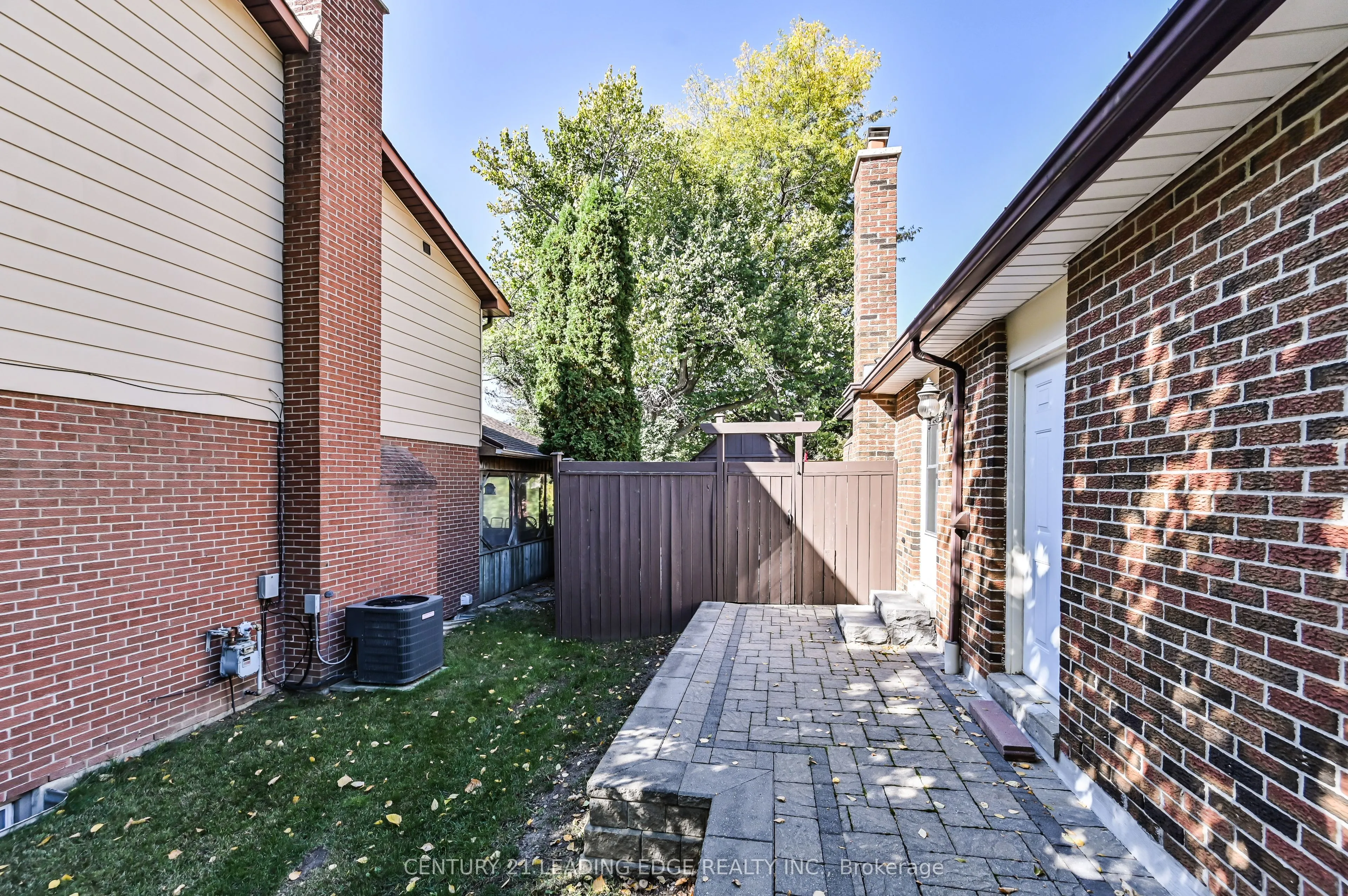 50 Sir Gawaine Place