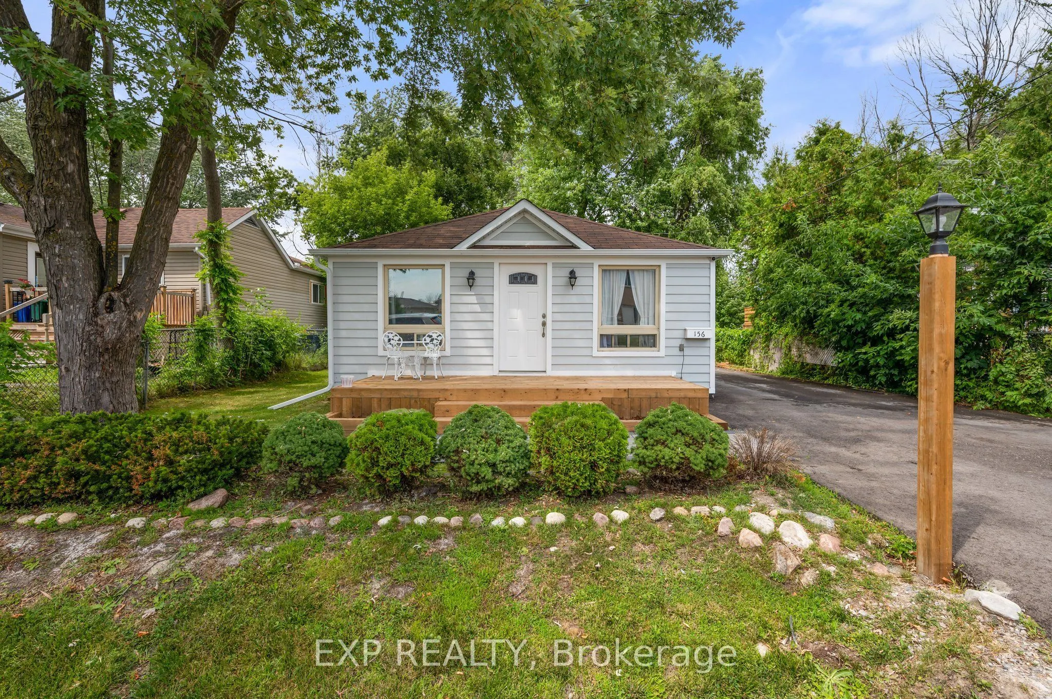 156 Beach Road