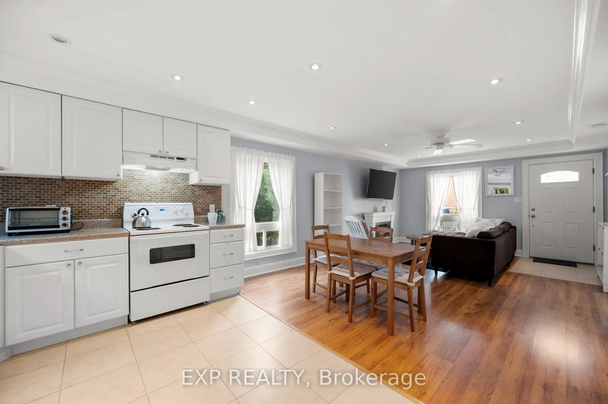 156 Beach Road
