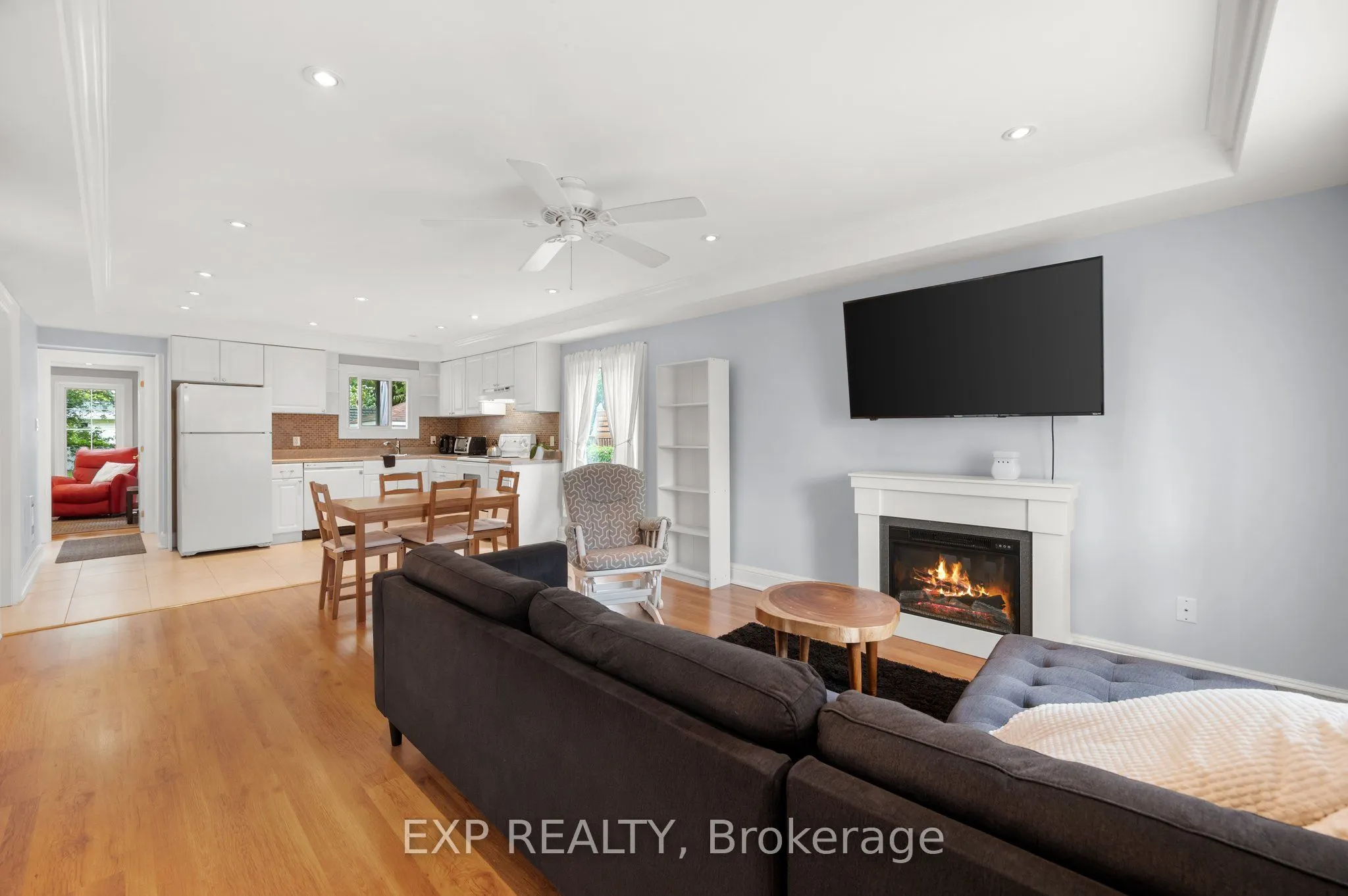 156 Beach Road