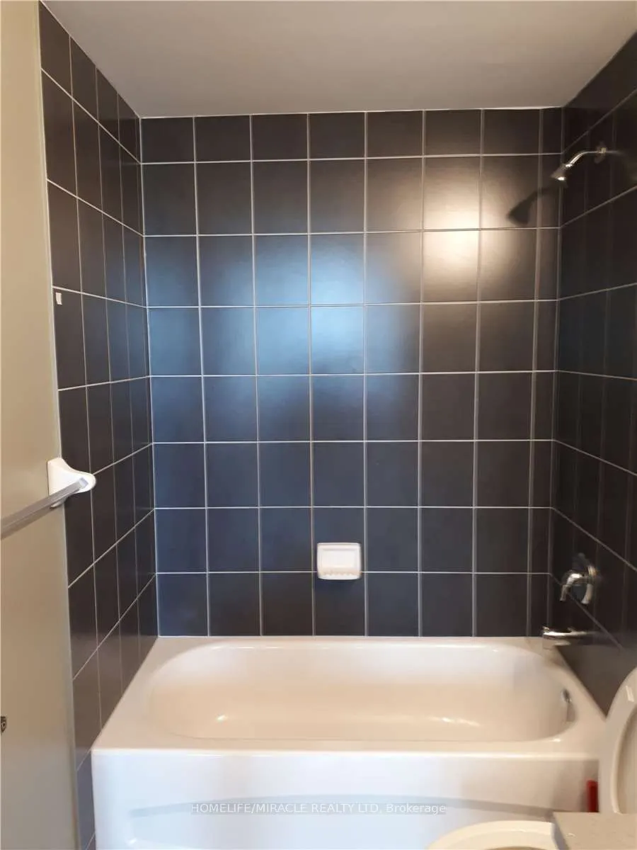7400 Markham Road, #520