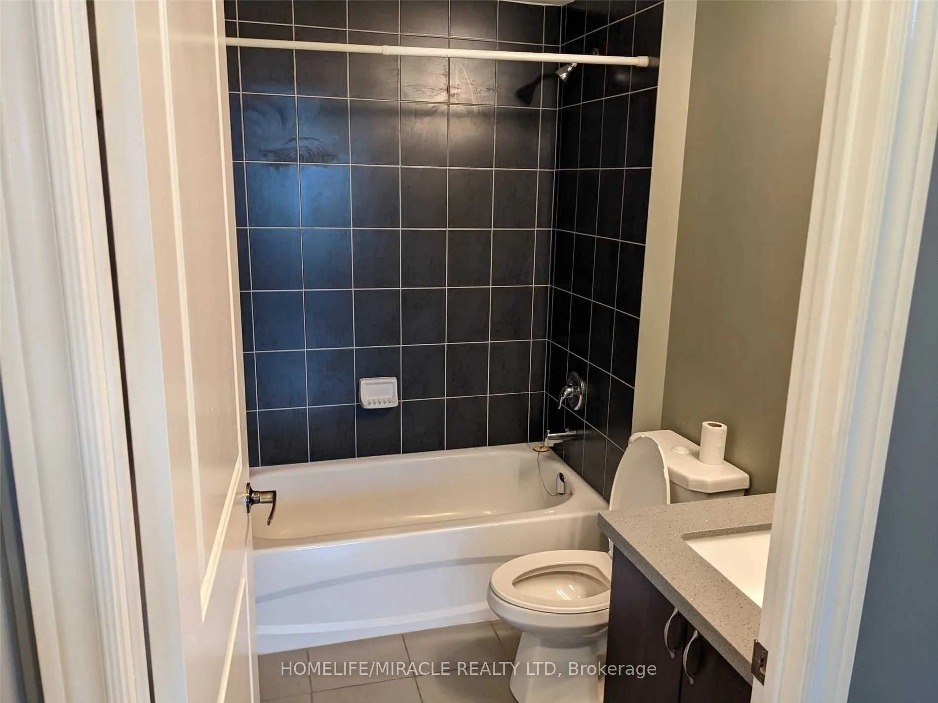 7400 Markham Road, #520