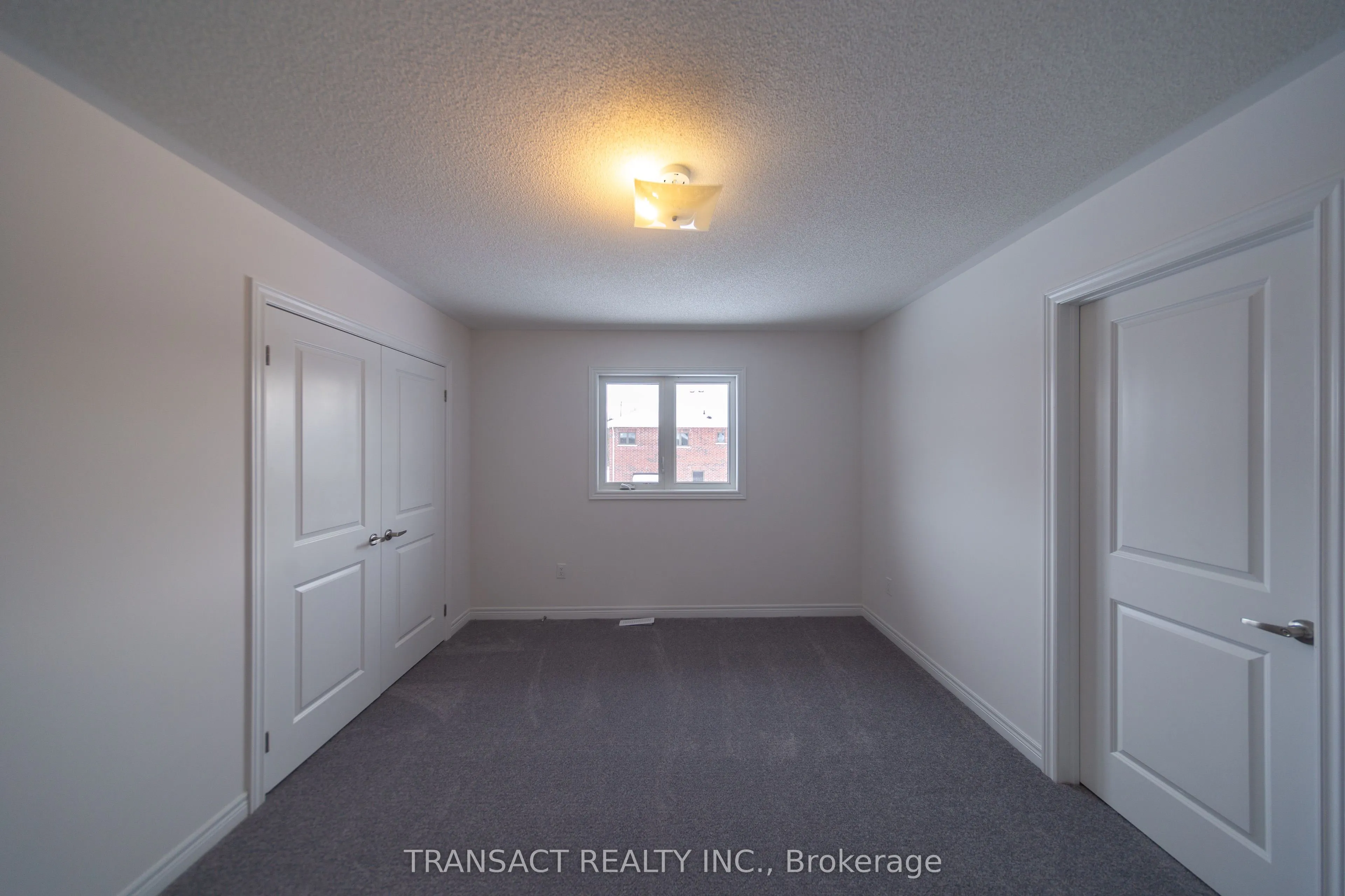 15 Baycroft Boulevard
