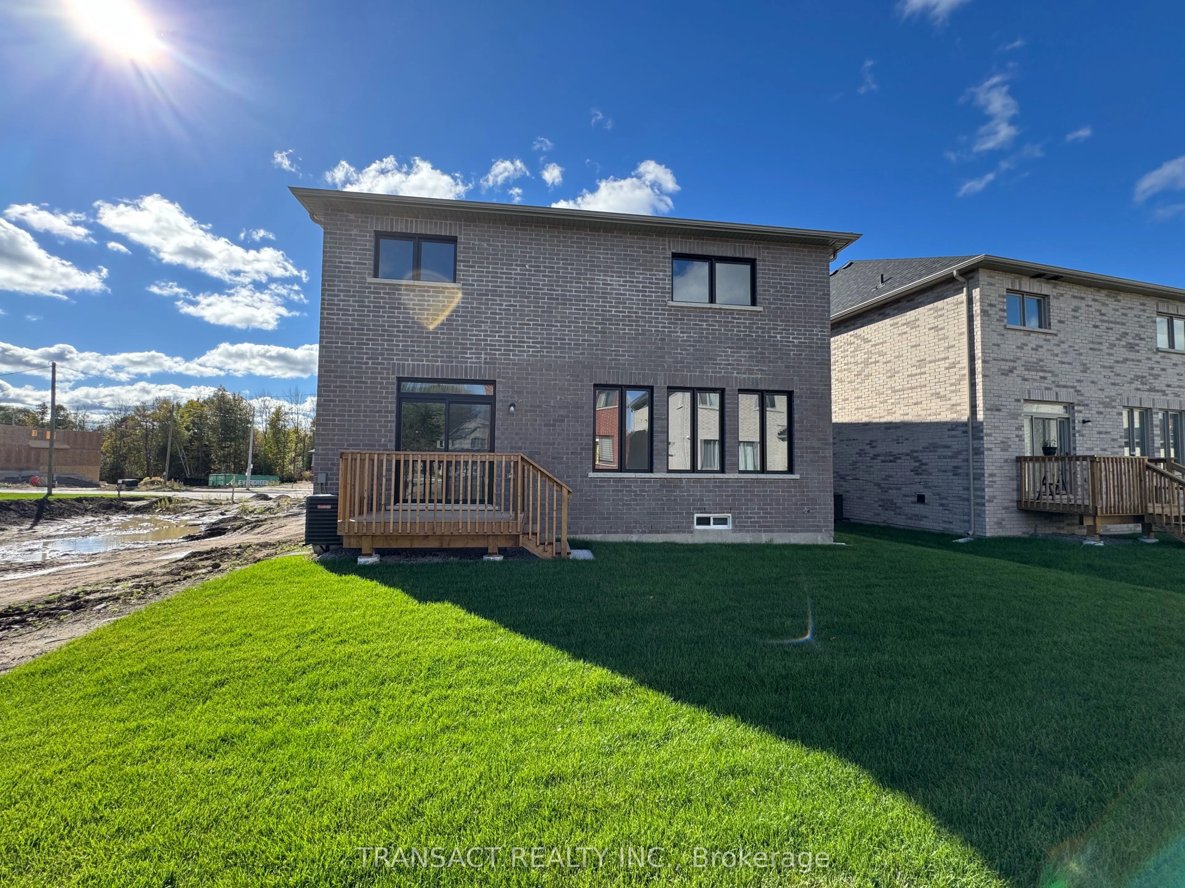 15 Baycroft Boulevard