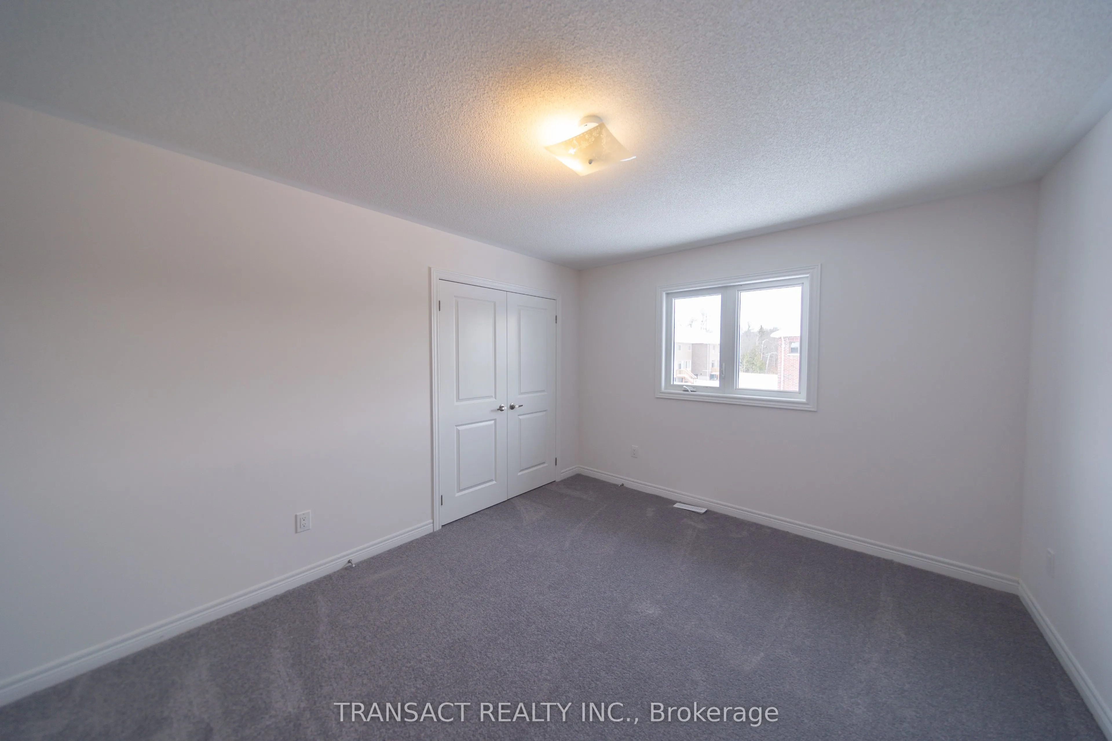 15 Baycroft Boulevard