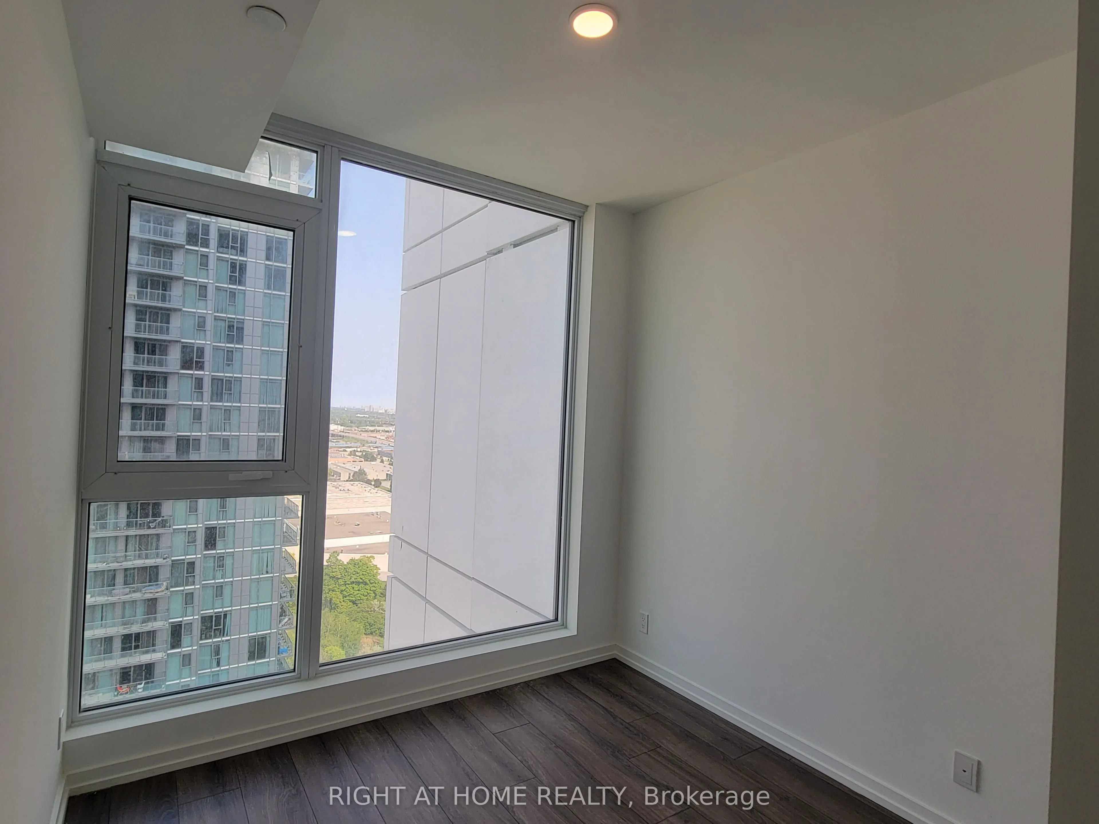 7890 Jane Street, #2809