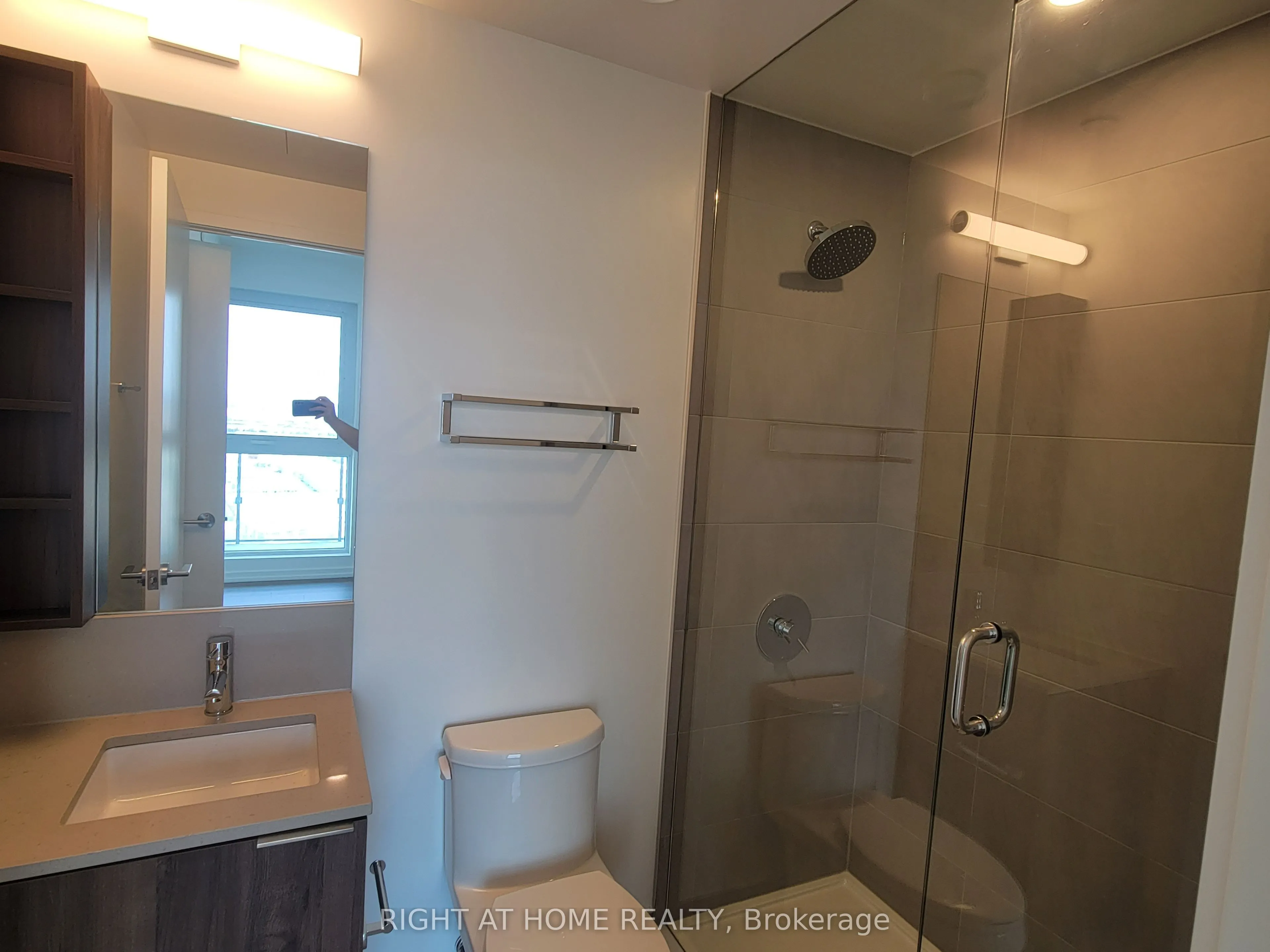 7890 Jane Street, #2809