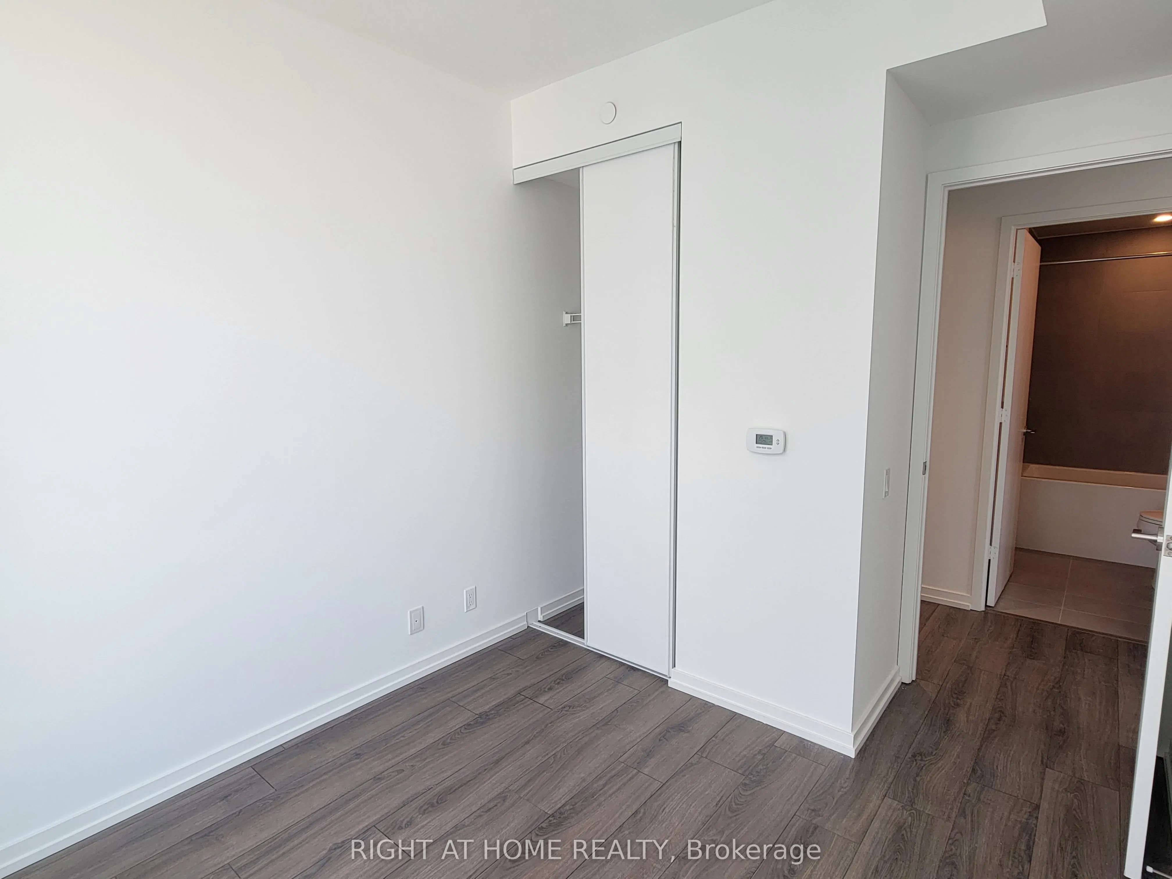 7890 Jane Street, #2809