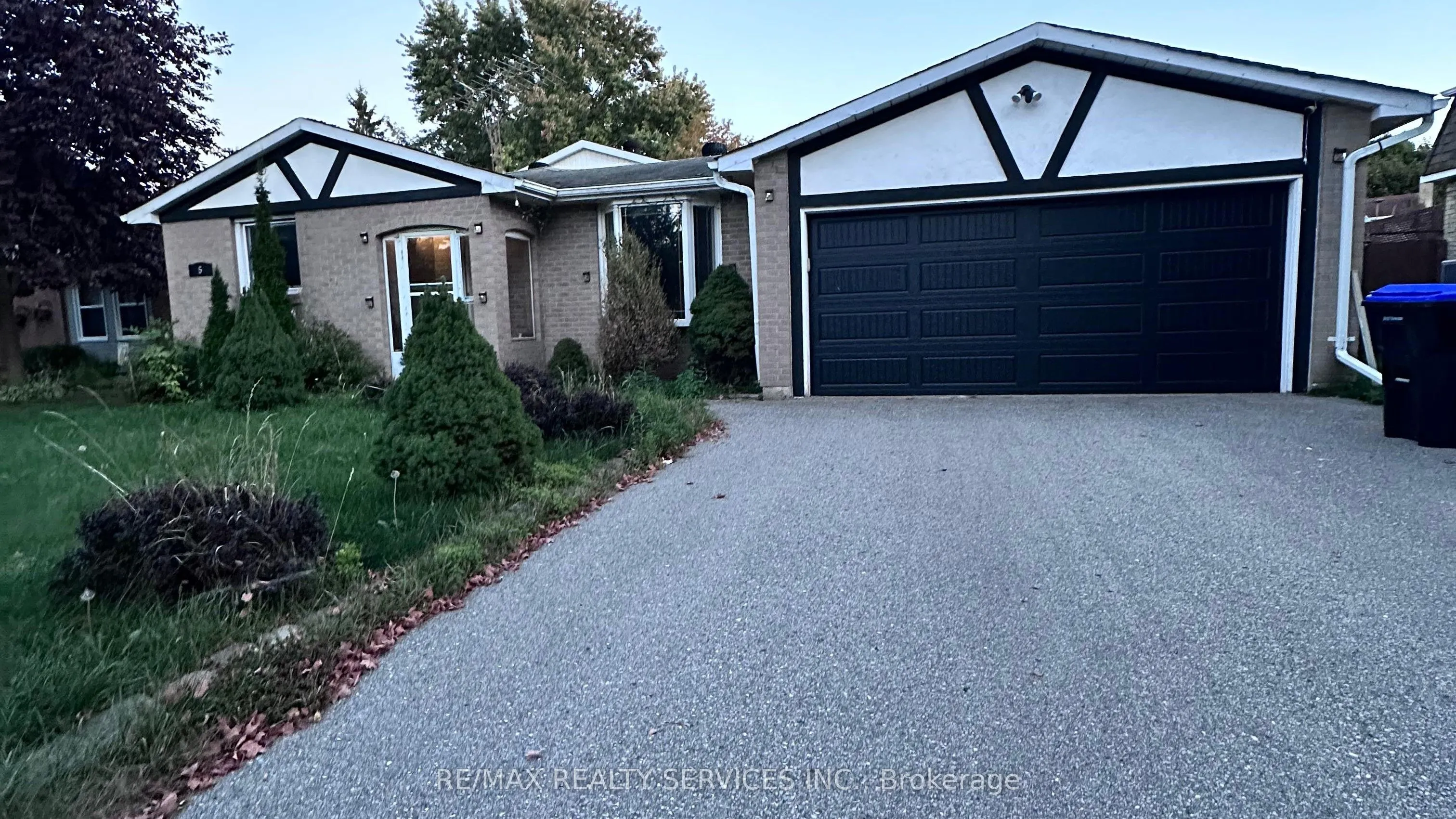 5 Hammond Crescent